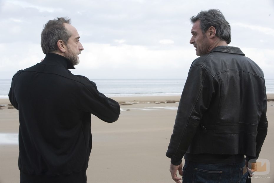 Tom le da consejos a Mateo