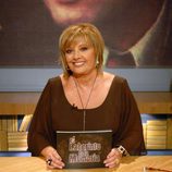 María Teresa Campos presenta el programa 'El laberinto de la memoria'