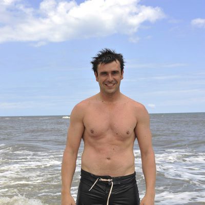 José Manuel Montalvo sin camiseta en 'Supervivientes 2011'