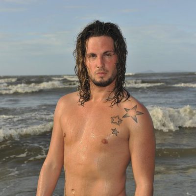 Jeyko Vigil sin camiseta en 'Supervivientes 2011'