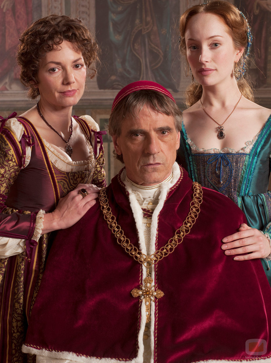 Joanne Whalley, Jeremy Irons y Lotte Verbeek