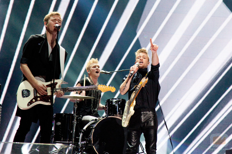 Los representantes daneses, A Friend In London