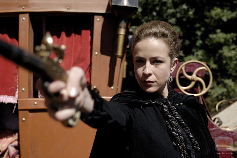Blanca Díaz de Andrade (Silvia Abascal)