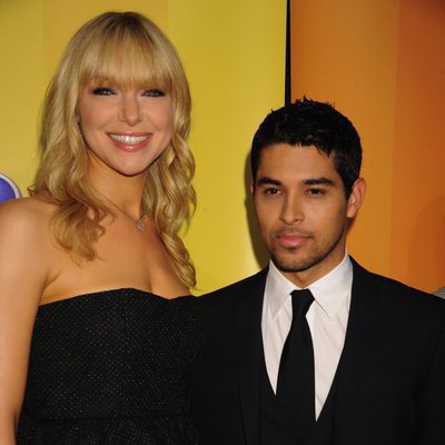 Laura Prepon y Wilmer Valderrama