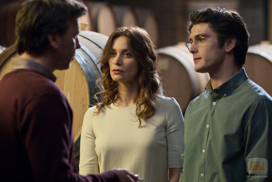 Gus habla con Emma y Manu en 'Gran reserva'