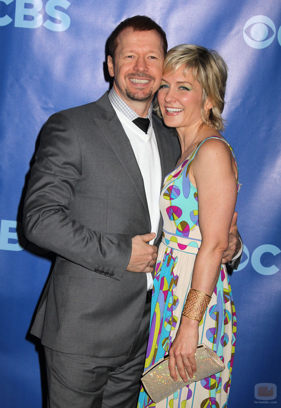 Donnie Wahlberg y Amy Carlson de 'Blue Bloods'