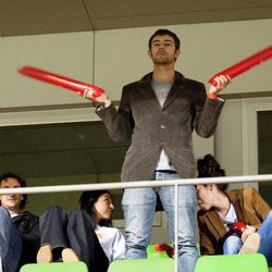 Manu Fullola anima en el partido de Fox