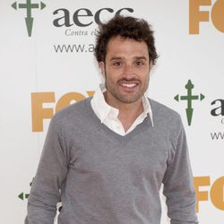 Daniel Guzmán posa en el photocall de Fox y AECC