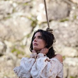 Carmen Bocanegra es capturada en la serie 'Piratas'