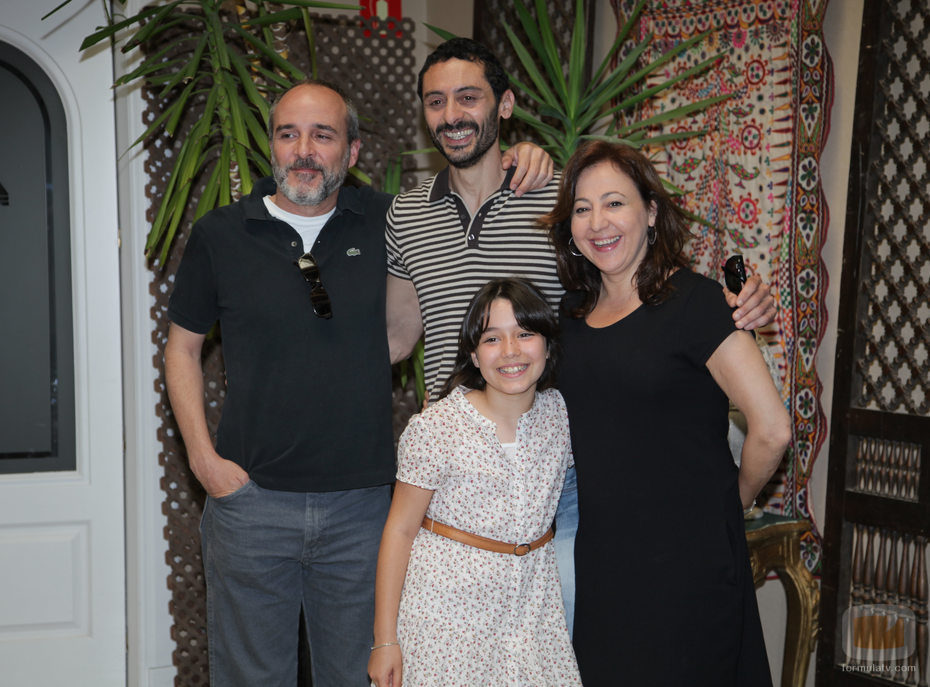 Elenco de 'Rescatando a Sara'