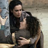 Alexia ayuda a la madre de Valeria