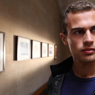 Theo James protagoniza el drama 'Bedlam'