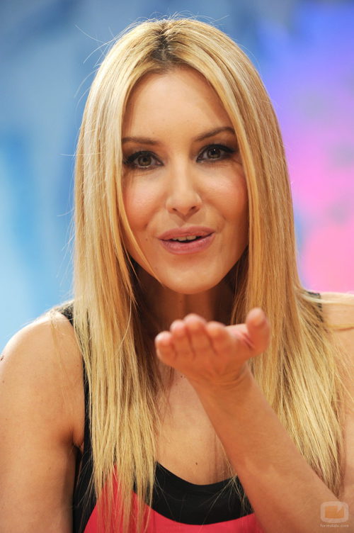 Berta, presentadora de 'Involución' en Neox