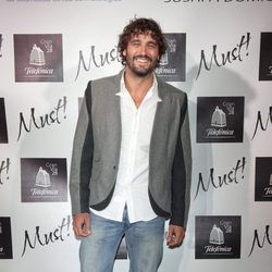 Álex García, de 'Tierra de Lobos', en los premios Must! 2011