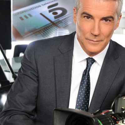 David Cantero presenta 'Informativos Telecinco'