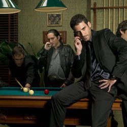 Miguel Ángel Silvestre en 'Sin tetas no hay paraíso'