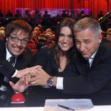 Ángel Llacer, Noemí Galera y Javier Sardá aprentando el pulsador en 'Tú sí que vales'