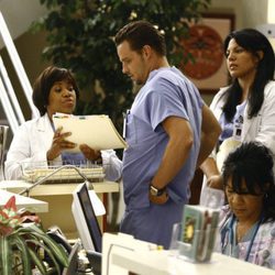 Sara Ramirez y Justin Chambers