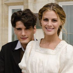 Yon González y Amaia Salamanca en el Palacio de la Magdalena en 'Gran Hotel'