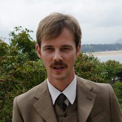 Eloy Azorín es Javier Alarcón en 'Gran Hotel' de Antena 3