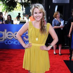 Taylor Spreitler en el la première de la película de 'Glee'