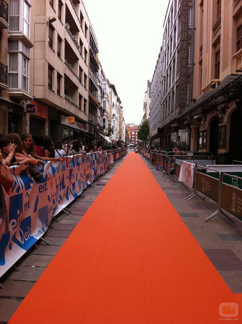 Nueva alfombra naranja para el estreno de 'El barco'