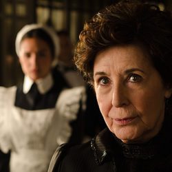 Concha Velasco es la gobernanta Ángela en 'Gran Hotel'