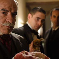 El detective Ayala investigará los misterios de 'Gran Hotel'