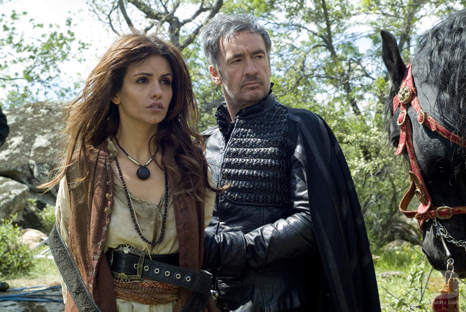 Mónica Cruz y Francis Lorenzo en 'Águila Roja'