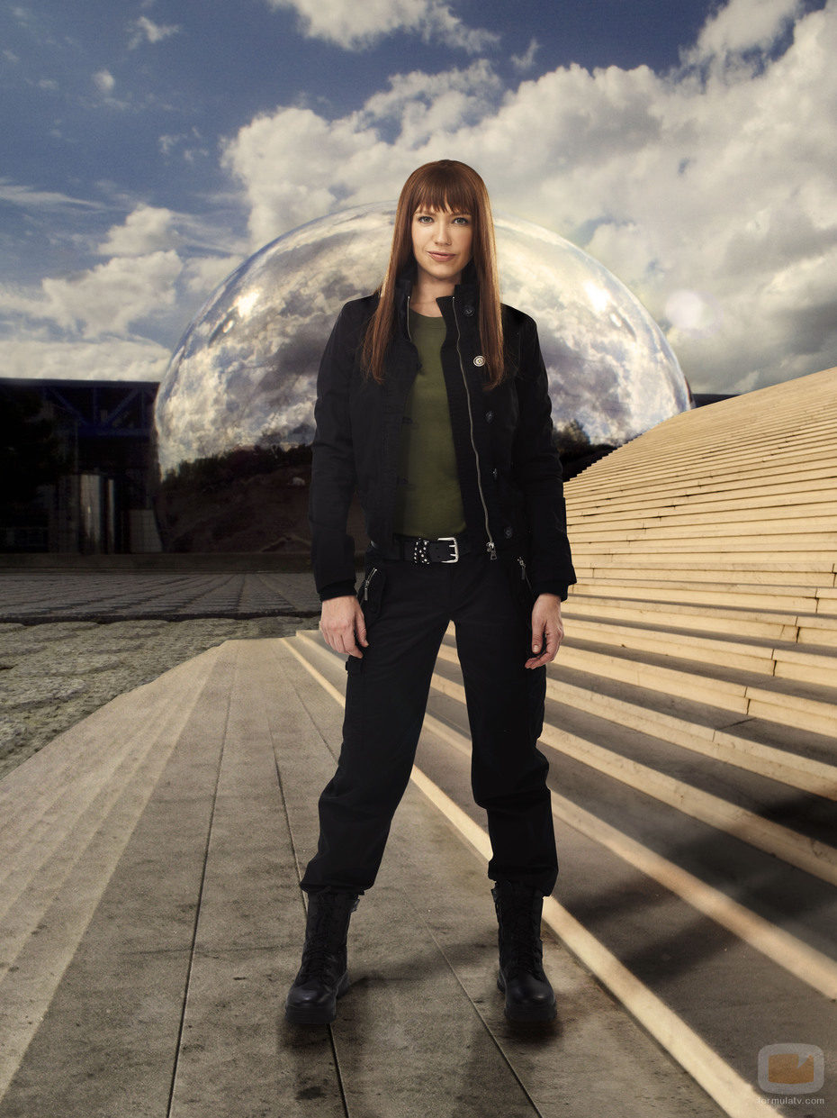 Anna Torv como la Olivia del mundo paralelo en 'Fringe'