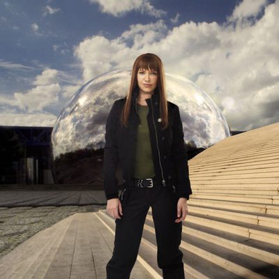 Anna Torv como la Olivia del mundo paralelo en 'Fringe'