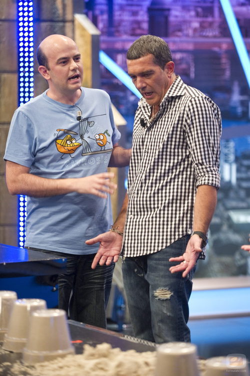 Jandro entretiene a Antonio Banderas en 'El hormiguero'