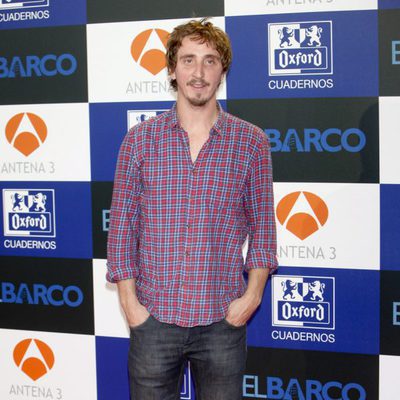 Iván Massagué posa en la presentación de la segunda temporada de 'El barco'