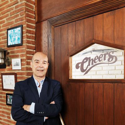 Antonio Resines será Félix Simón en 'Cheers'