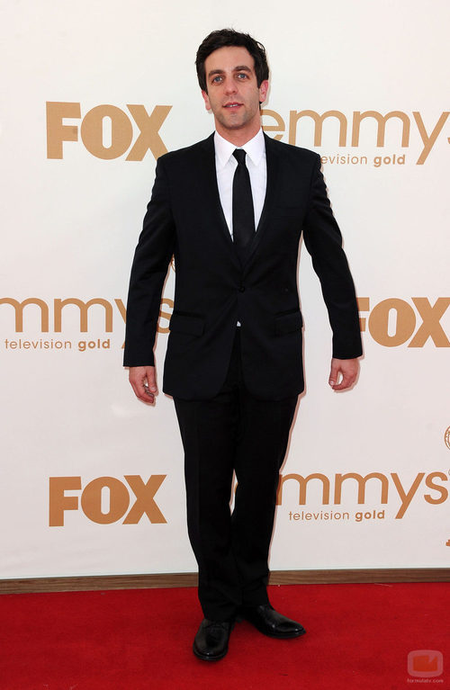 B.J. Novak de 'The Office' en los Emmy 2011