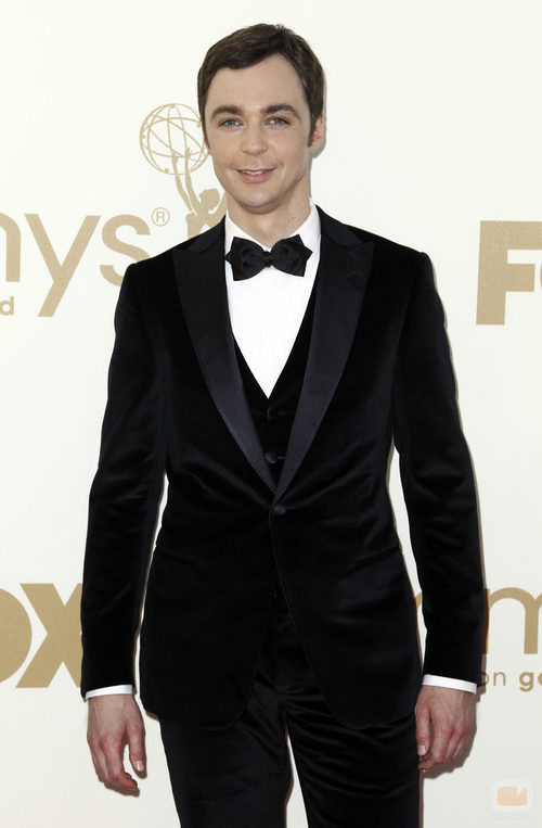 Jim Parsons en la alfombra Roja de los Emmy 2011