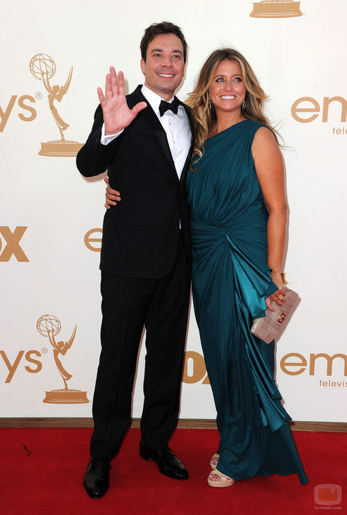 Jimmy Fallon y su mujer Nancy Juvonen en los Emmy 2011