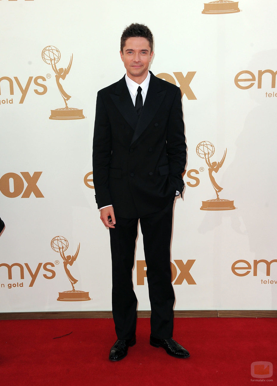 Topher Grace en la Alfombra Roja de los Emmy 2011