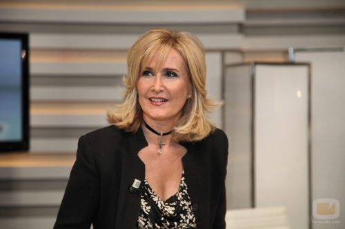 Nieves Herrero, presentadora de 13tv