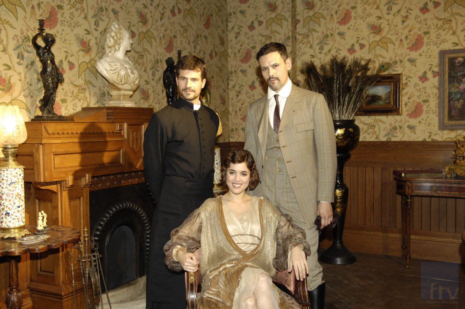 Adriana Urgarte, Rodolfo Sancho y Roberto Enríquez