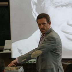 Gregory House imparte una clase