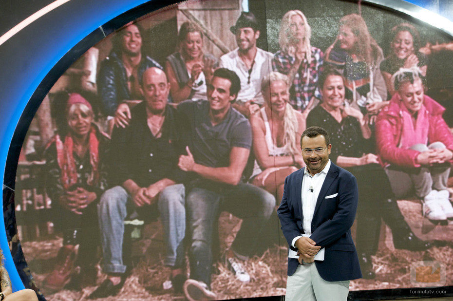 Jorge Javier Vázquez presenta la gala 1 de 'Acorralados'