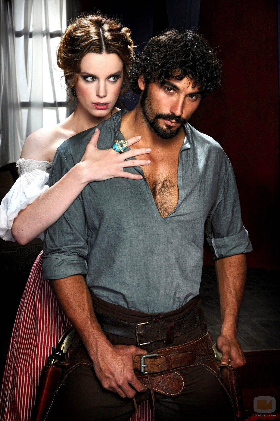 Carolina Bang y Álex García, de 'Tierra de Lobos'