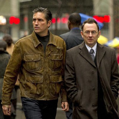 John Reese y Finch, personajes de Caviezel y Emerson en 'Person of interest'