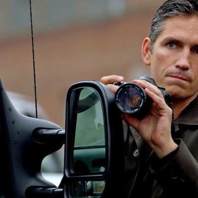 John Reese hace fotos en 'Person of Interest'