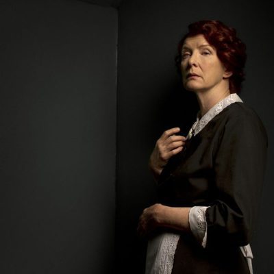 Frances Conroy, una misteriosa ama de llaves en 'American Horror Story'