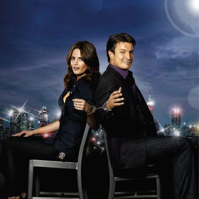 Los protagonistas de 'Castle' en una foto promocional.