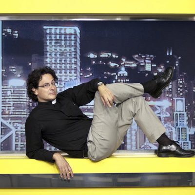 Javier Alonso presenta '+ Íntimo' en 13tv