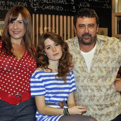 Paco Tous, Natalia Roig y Henar Jiménez son Tino, Alicia y Dule en 'Con el culo al aire'