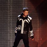 Justin Bieber, cantando en los MTV EMA 2011